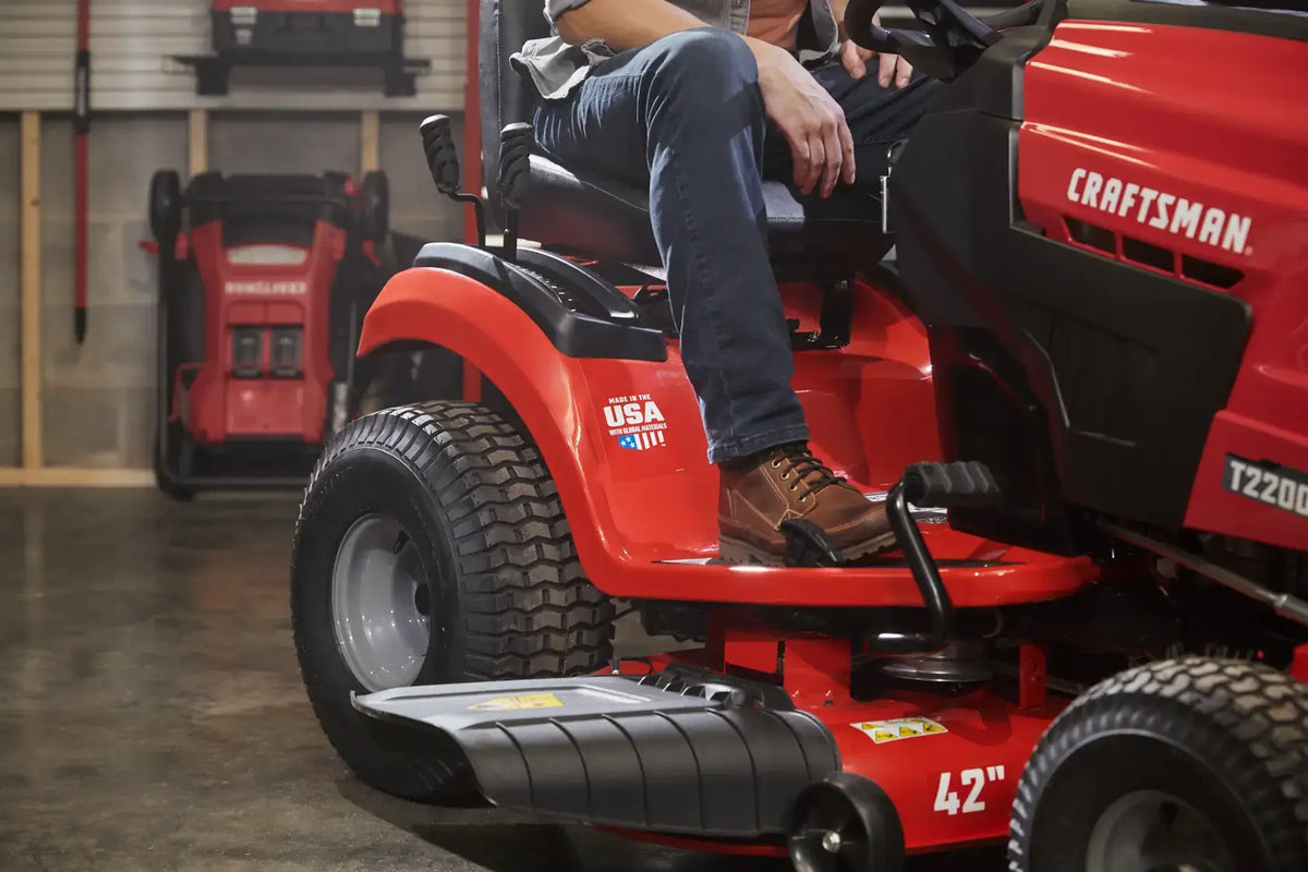 CRAFTSMAN 36″ Gas Riding Lawn Mower 11.5 HP Briggs & Stratton Engine 36″ Steel Deck 7-Speed Manual w/ Mulching Kit
