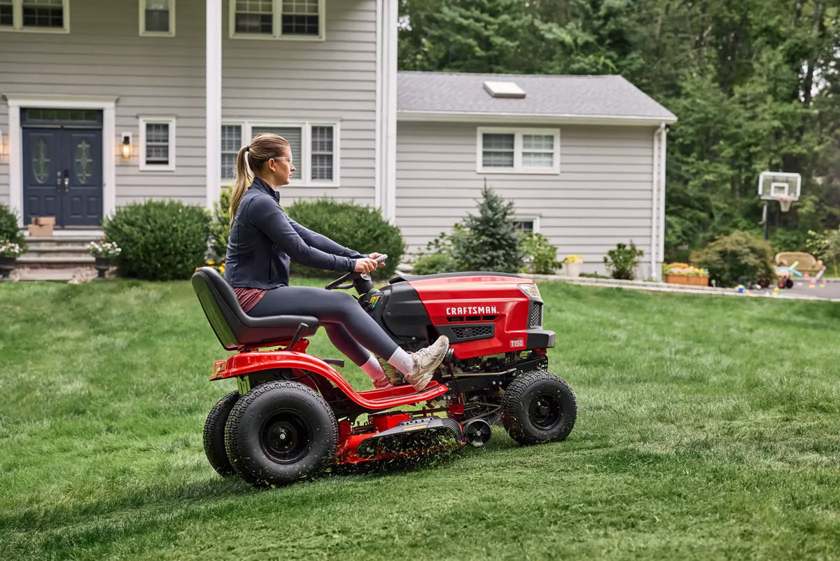 CRAFTSMAN T150 46 Inch Riding Lawn Mower 19 HP Briggs Stratton Automatic CVT 46 Inch Deck
