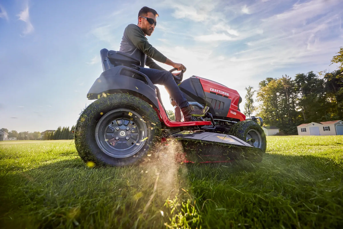 CRAFTSMAN 54″ Gas Garden Tractor 24 HP Kawasaki V-Twin Engine 54″ Fabricated Deck Tuff Torq K62 Differential Lock
